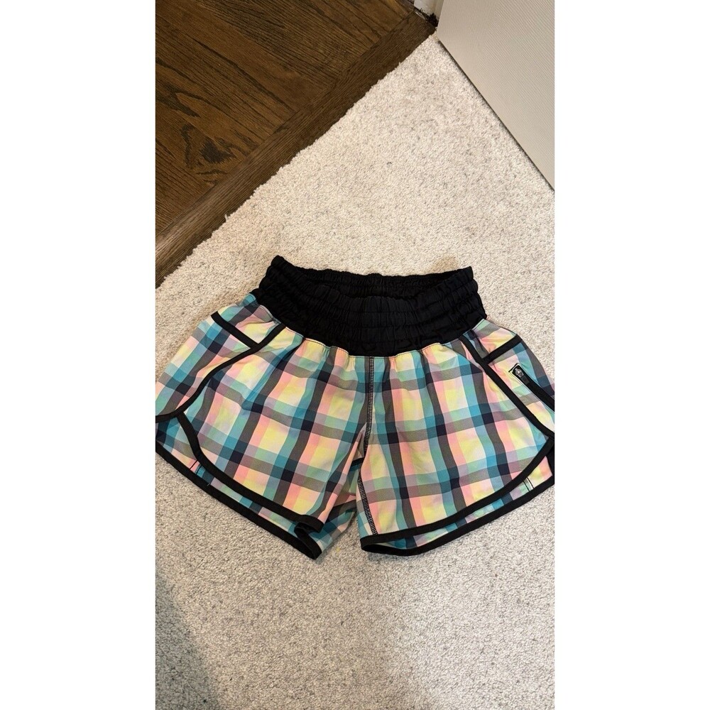 LULULEMON Run Women’s 4 Tracker Shorts Wee Wheezy Multicolor Check Black Lined